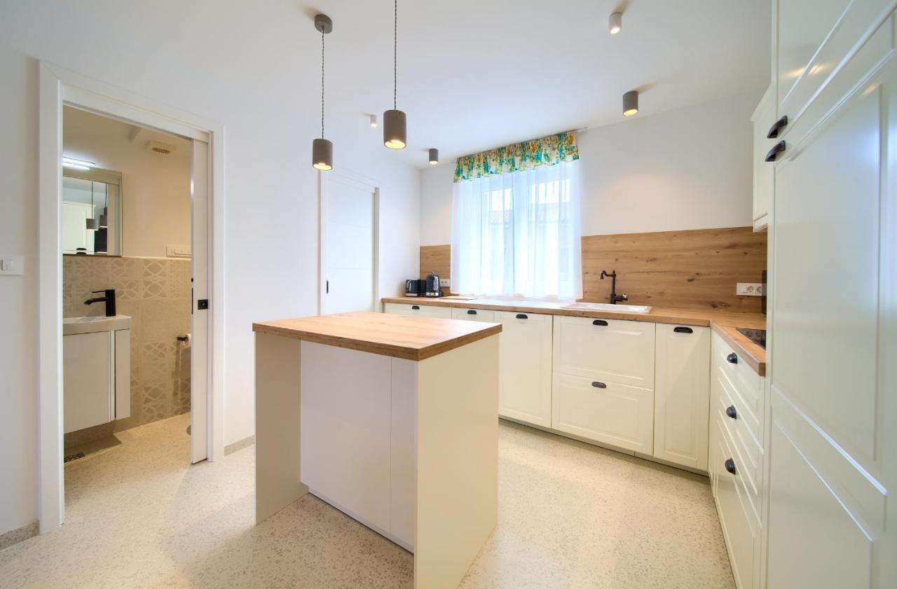 Apartman Placa Nijvice Zewnętrze zdjęcie