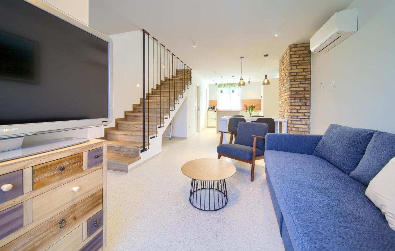 Apartman Placa Nijvice Zewnętrze zdjęcie