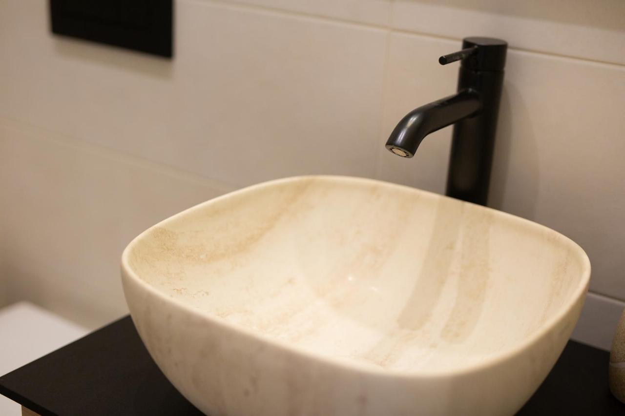 Apartman Placa Nijvice Zewnętrze zdjęcie